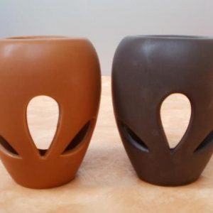 Duftlampe aus Keramik in Braun oder Dunkelbraun