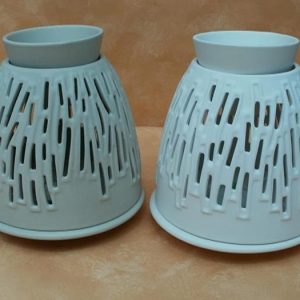 Duftlampe aus Keramik in grau oder weiß