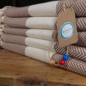 Couture Towel Braun